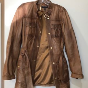 Apart brown leather jacket